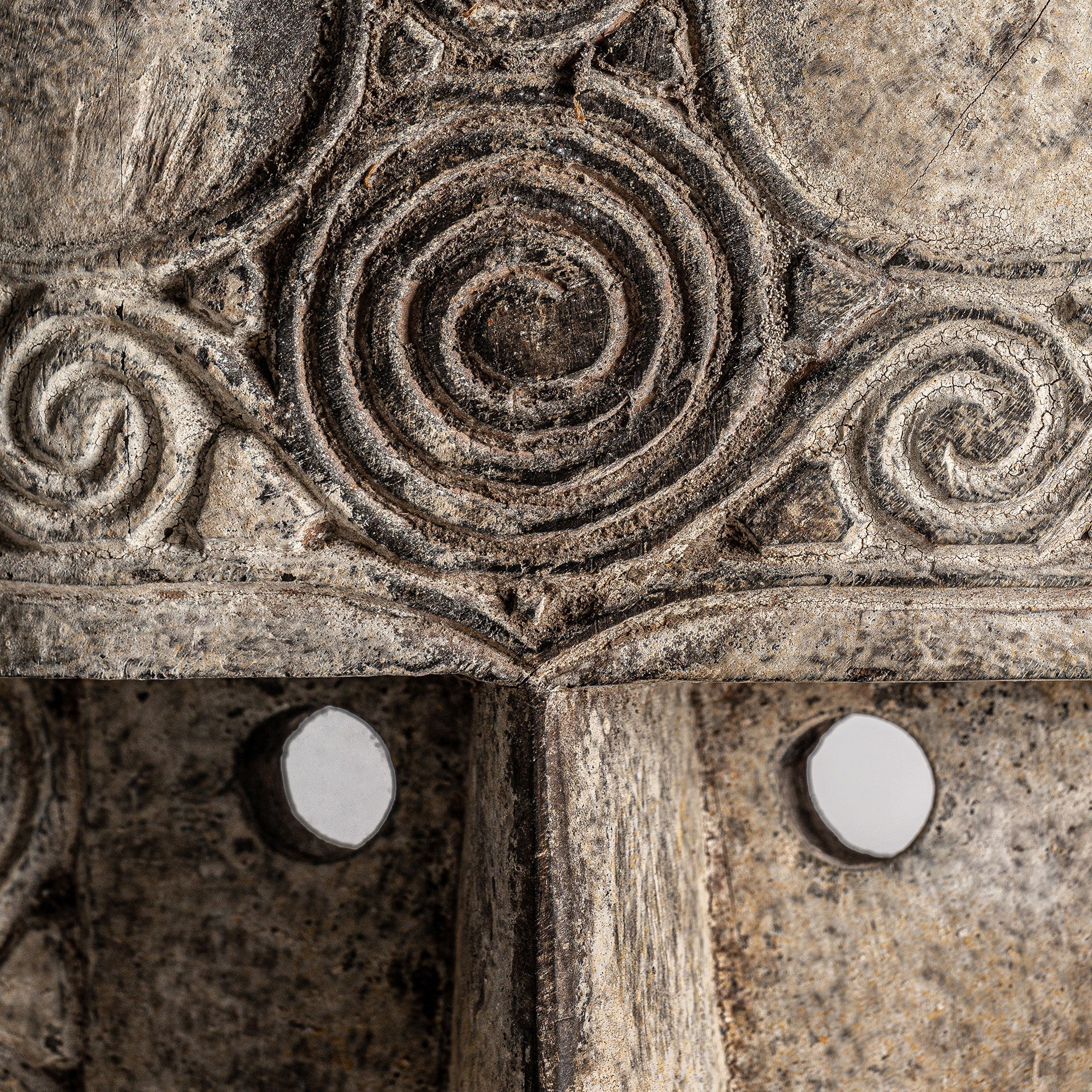 DECORATIVE FIGURE